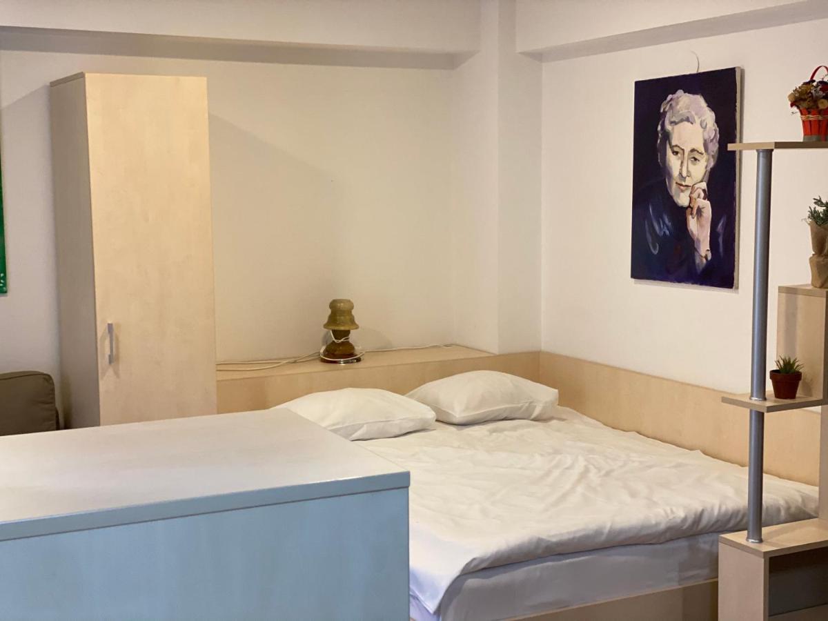 Sinaia Chic Minisuite Mirage-Self Check-In&Free Parking Экстерьер фото