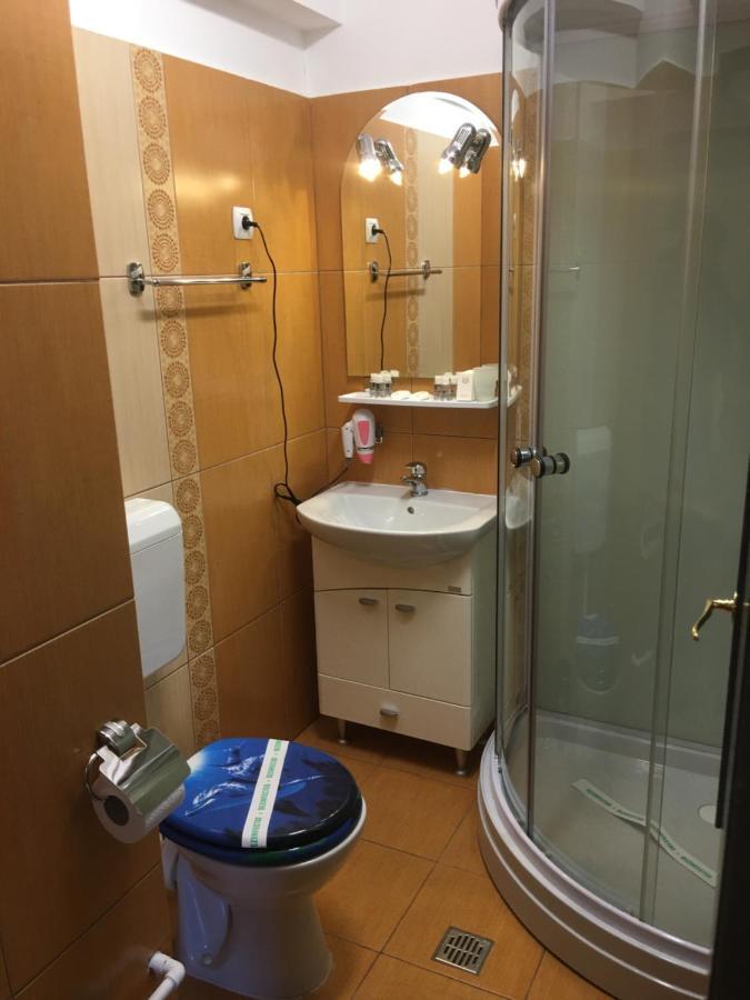Sinaia Chic Minisuite Mirage-Self Check-In&Free Parking Экстерьер фото